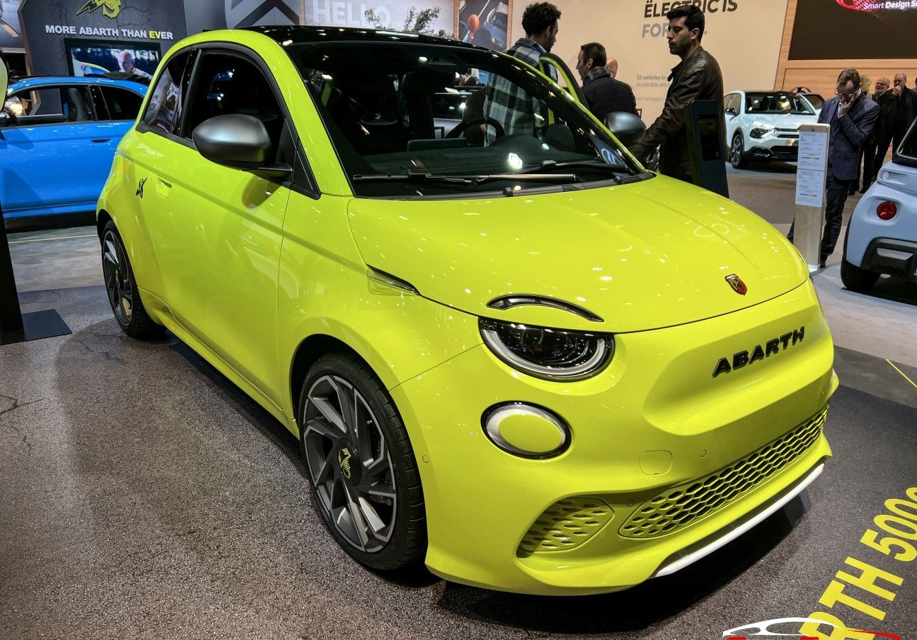 Photo of 2023 - Abarth 42 kWh (155 Hp) Electric Hatchback (0 Hp) - technical specs and dimensions