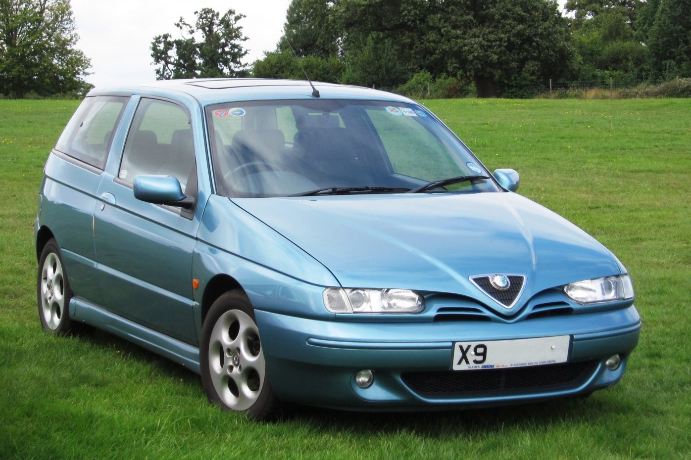Alfa Romeo 145 1.8 Twin Spark 16V (144 Hp)