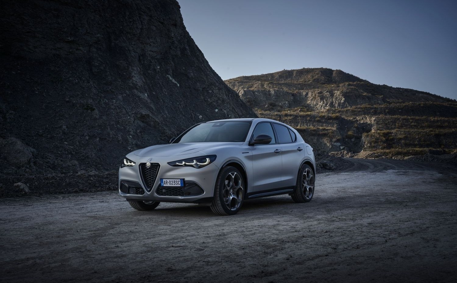 Alfa Romeo Stelvio especificaciones, motores y consumo