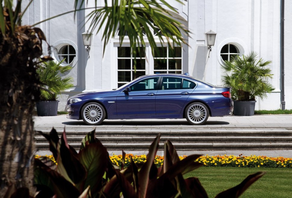 Alpina B5 4.4 V8 (540 Hp) BITURBO