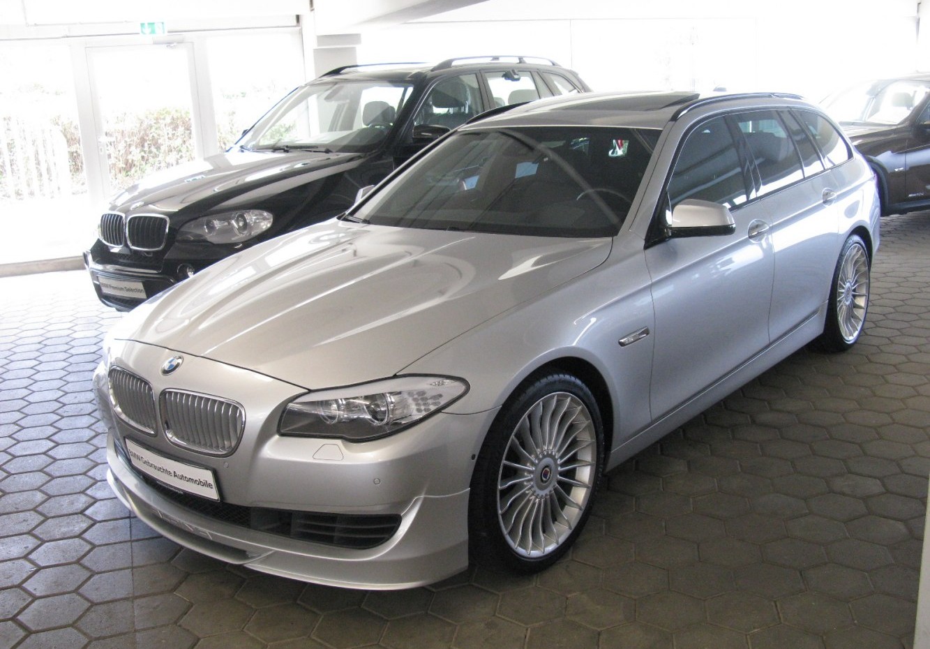 Alpina B5 4.4 V8 (540 Hp) BITURBO