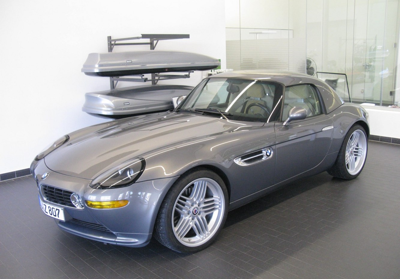 Alpina Roadster V8 caratteristiche, motori e consumi