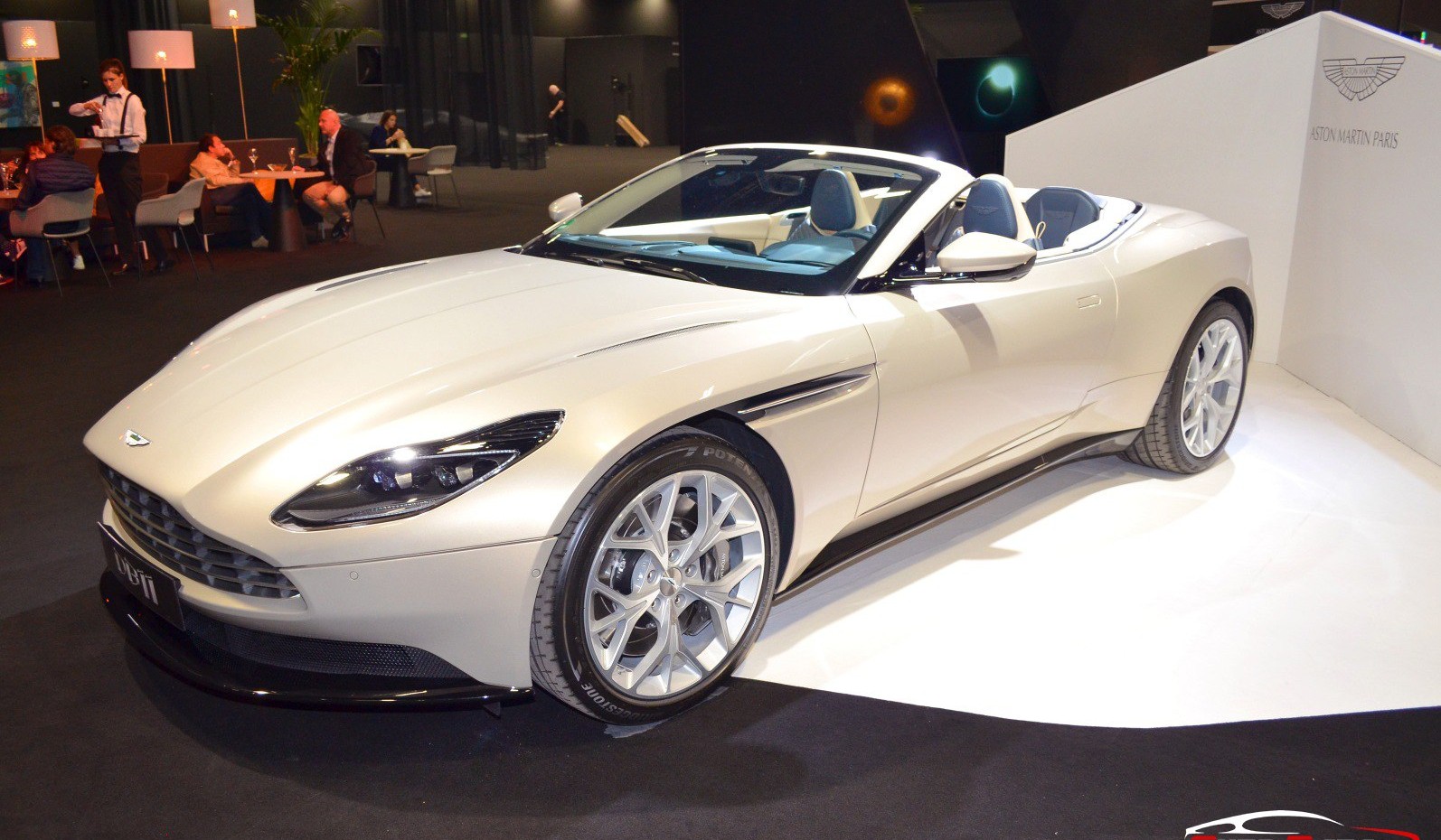 Aston Martin DB11 Daten, Motoren und Verbrauch