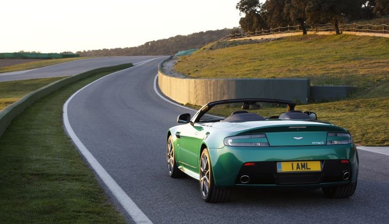 Aston Martin V8 Vantage 4.7 V8 (426 Hp) Sportshift (2008 - 2016) motor y ficha técnica