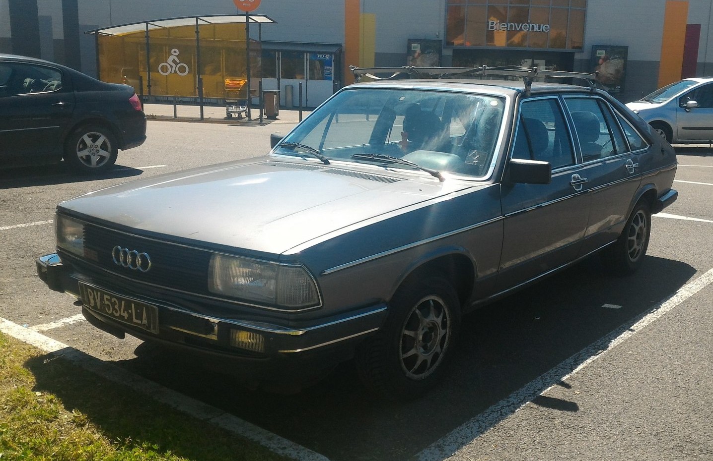 Audi 100 Audi 100 (C2, Typ 43, facelift 1979) (1979 - 1982) Generation Daten und Foto