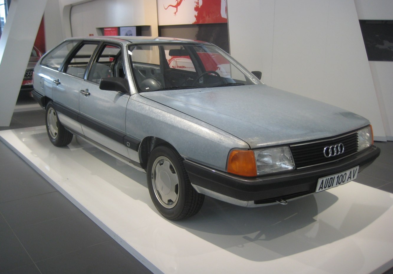 Audi 100 2.2 (138 Hp) quattro