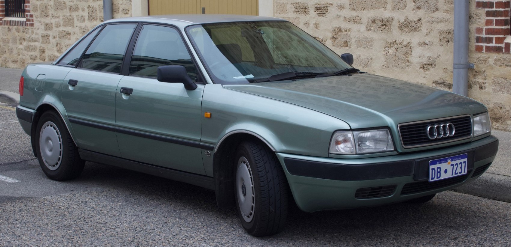 Audi 80 2.0 E (115 Hp) quattro (1991 - 1995) motore e scheda tecnica
