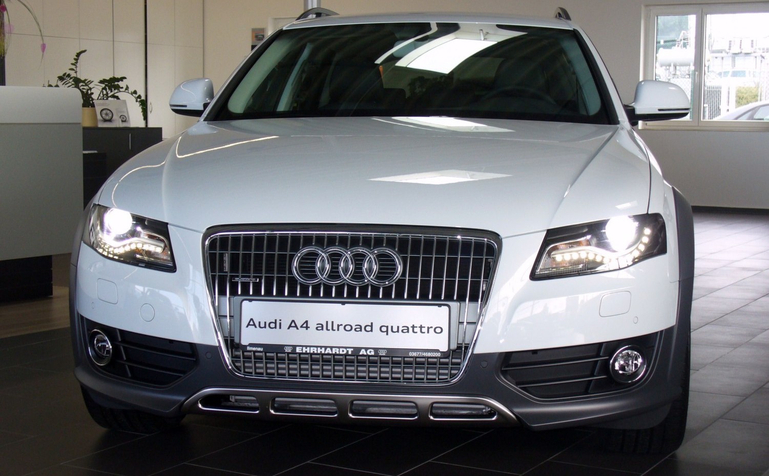 Audi A4 2.0 TFSI (211 Hp) quattro (2009 - 2011) motor ve teknik özellikleri