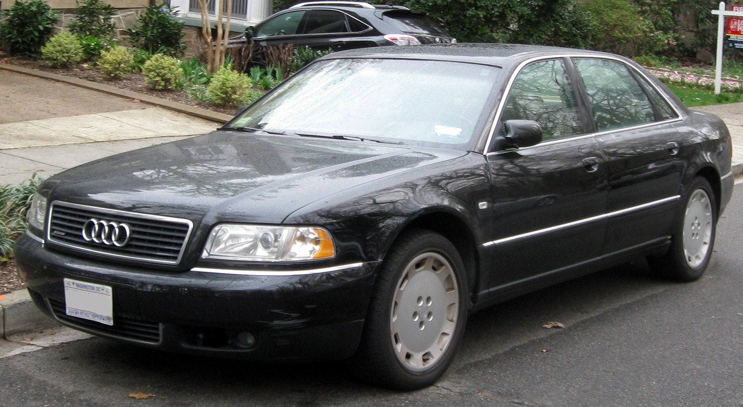 Audi A8 Audi A8 (D2, 4D, facelift 1998) (2000 - 2002) jenerasyonu özellikleri ve görseli