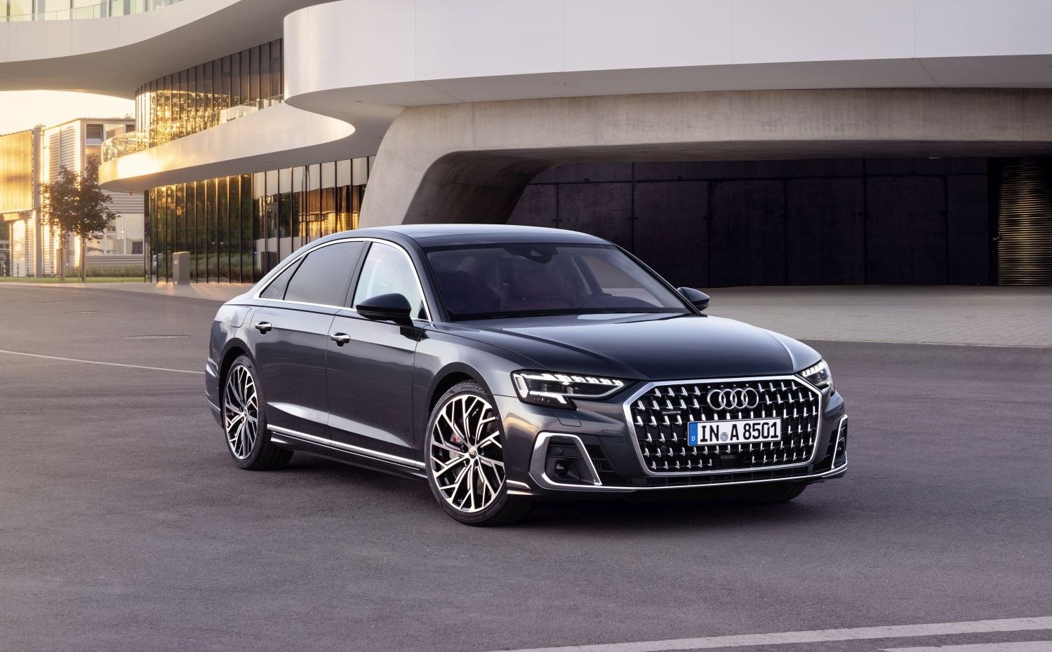 Audi A8 Audi A8 (D5) (2021 - 2021) jenerasyonu özellikleri ve görseli