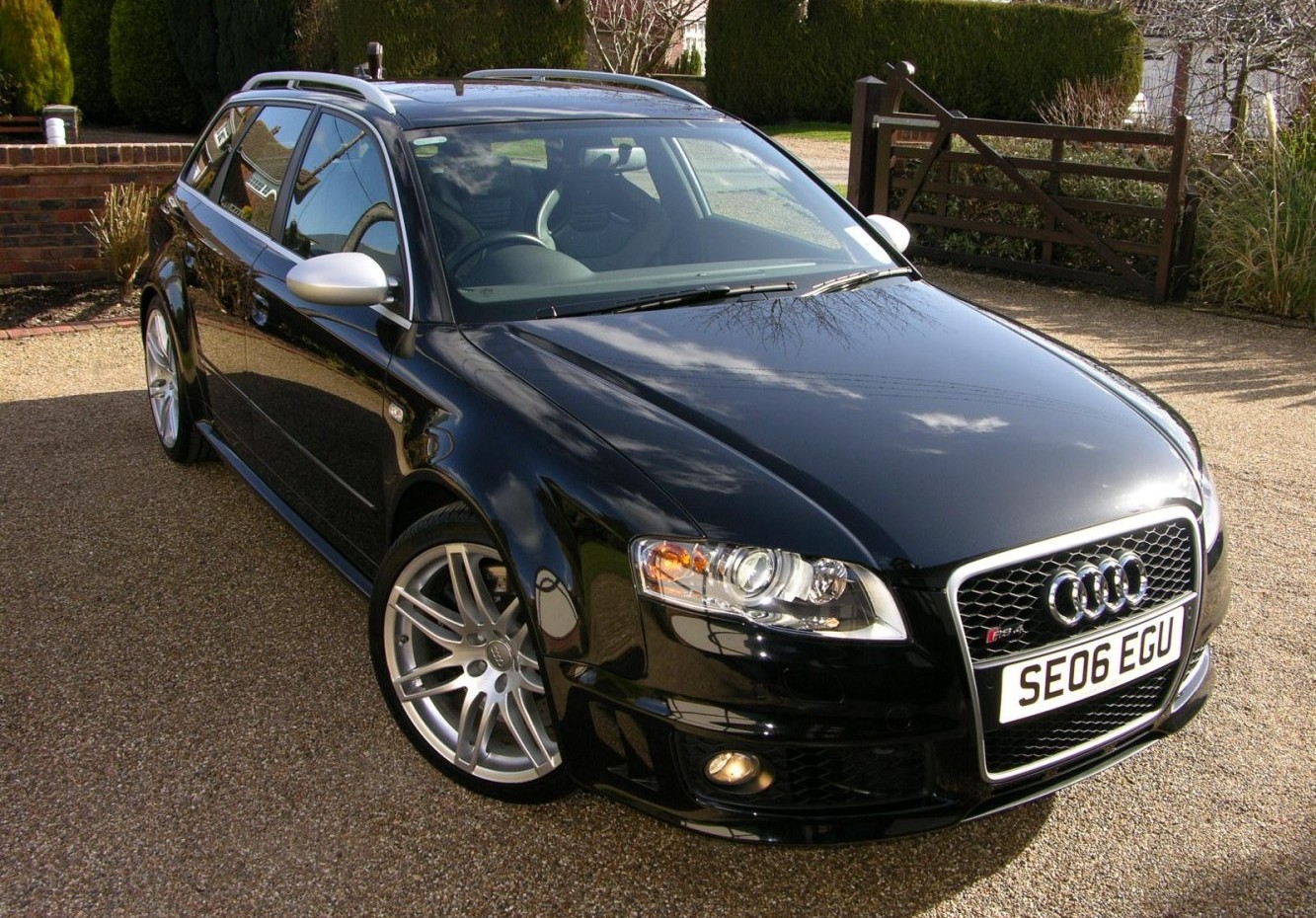 Audi RS4 Audi RS4 Saloon (8E, B7) (2006 - 2009) generazione scheda tecnica e foto