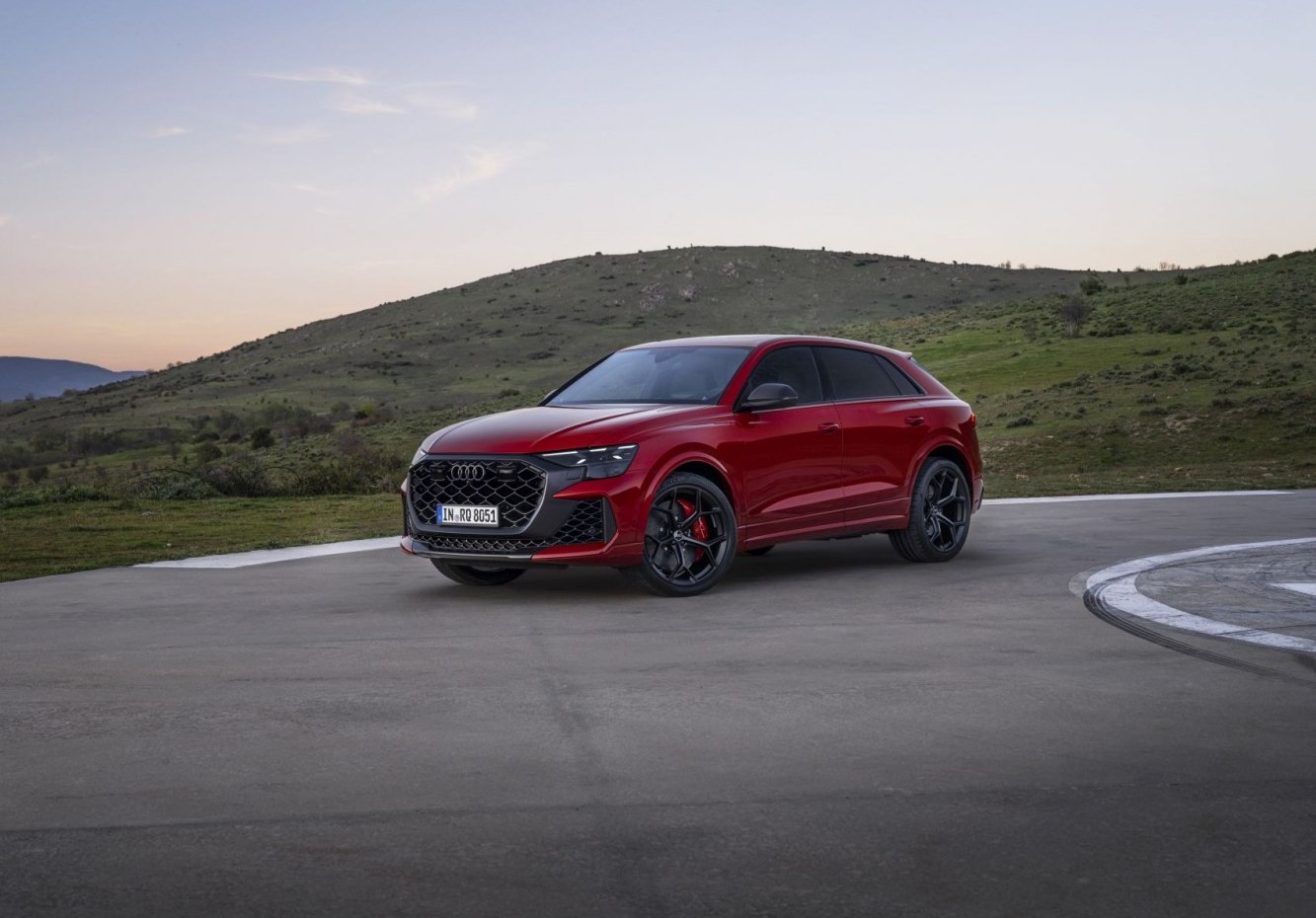 Audi RSQ8 specs, engine options and consumption
