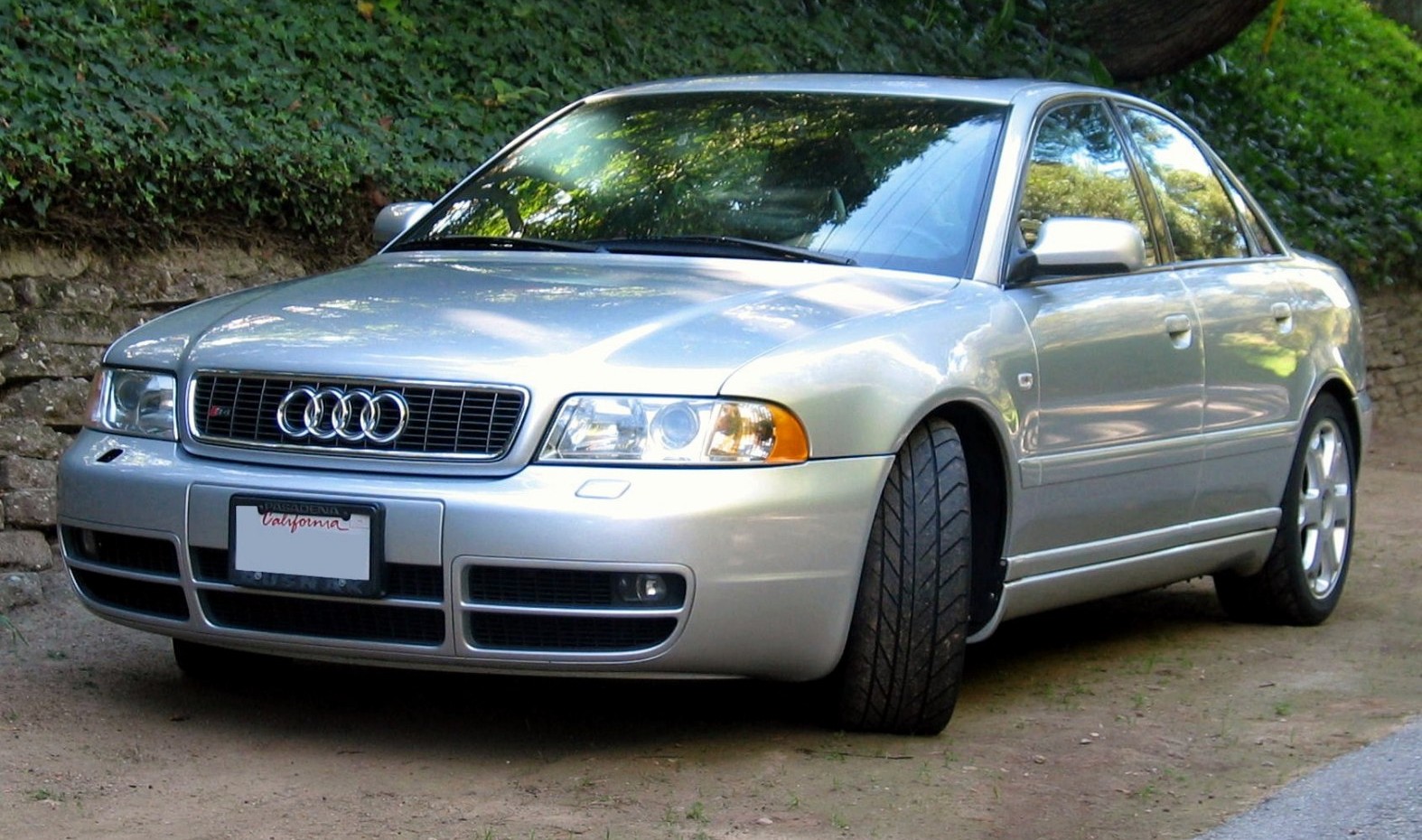 Audi S4 Audi S4 Avant (8D,B5) (1997 - 2001) Generation Daten und Foto