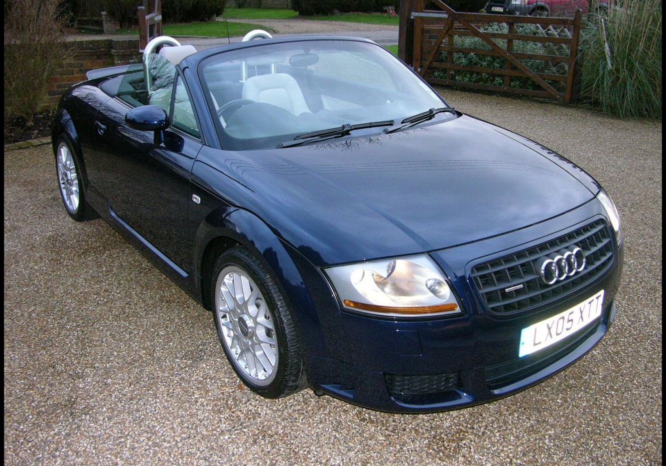 Audi TT Audi TT Coupe (8N, facelift 2000) (2000 - 2006) generation specs and photo