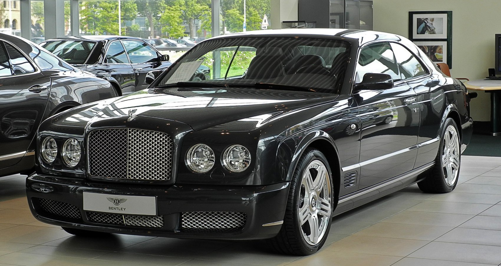 Bentley Brooklands Daten, Motoren und Verbrauch