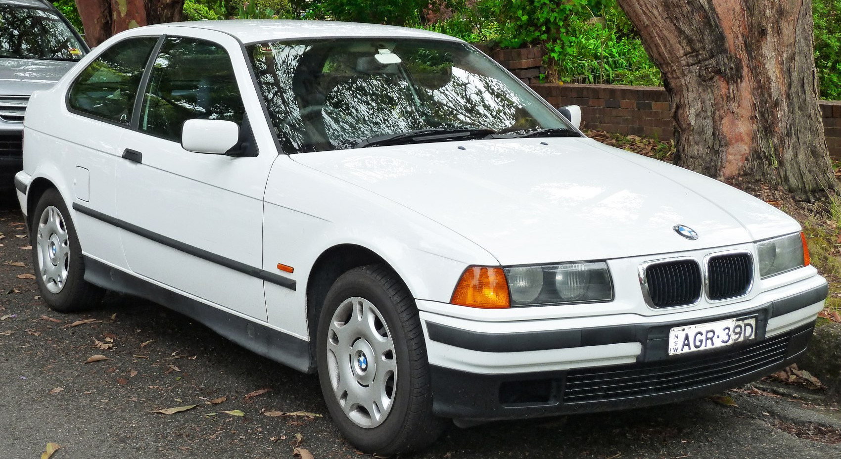 Bmw 3 Series BMW 3 Series Convertible (E36) (1993 - 2000) jenerasyonu özellikleri ve görseli