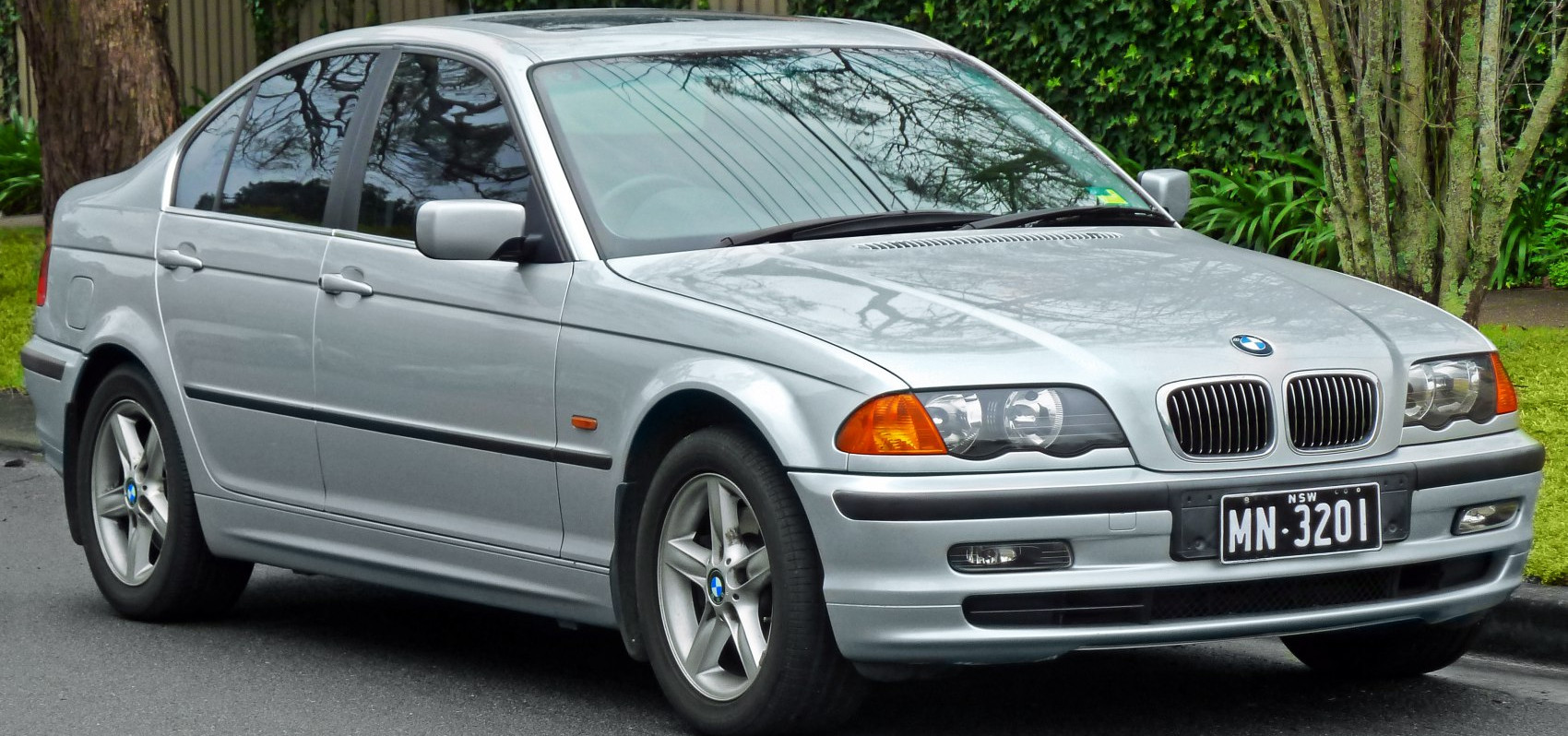 Bmw 3 Series specs, engine options and consumption