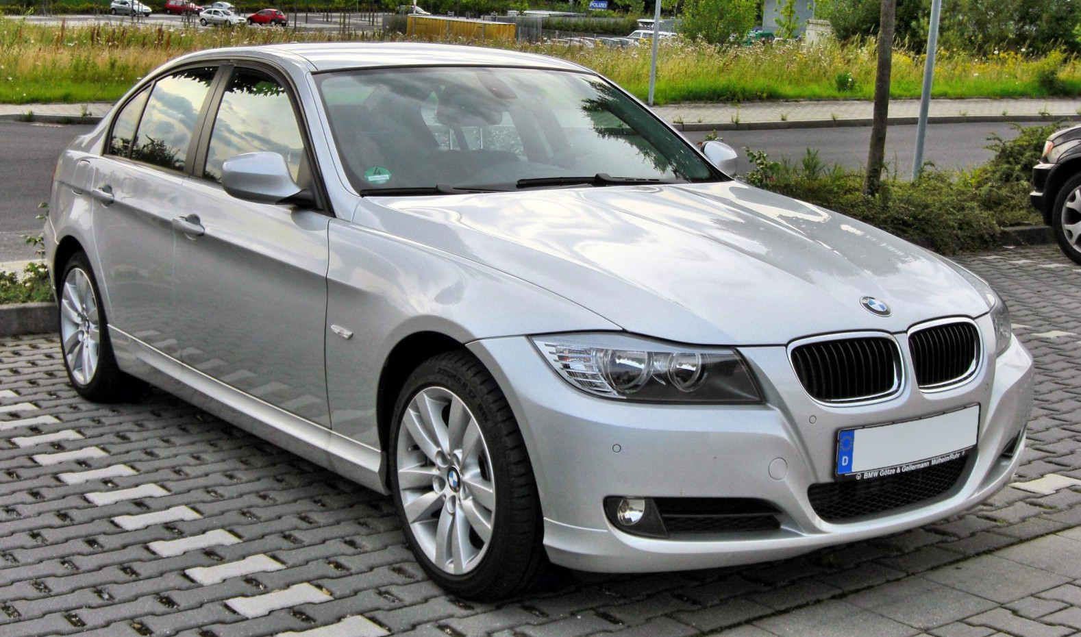 Bmw 3 Series 323i (200 Hp) Steptronic (2008 - 2011) moteur et fiche technique