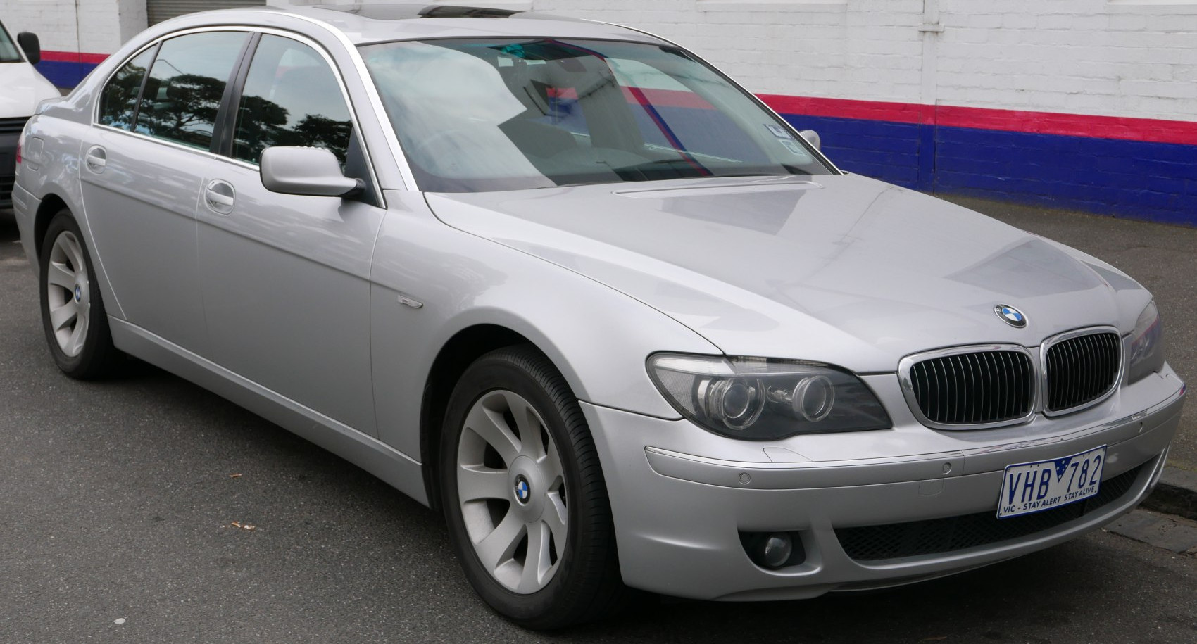 Bmw 7 Series 740Li (306 Hp) Steptronic (2005 - 2008) engine and specifications