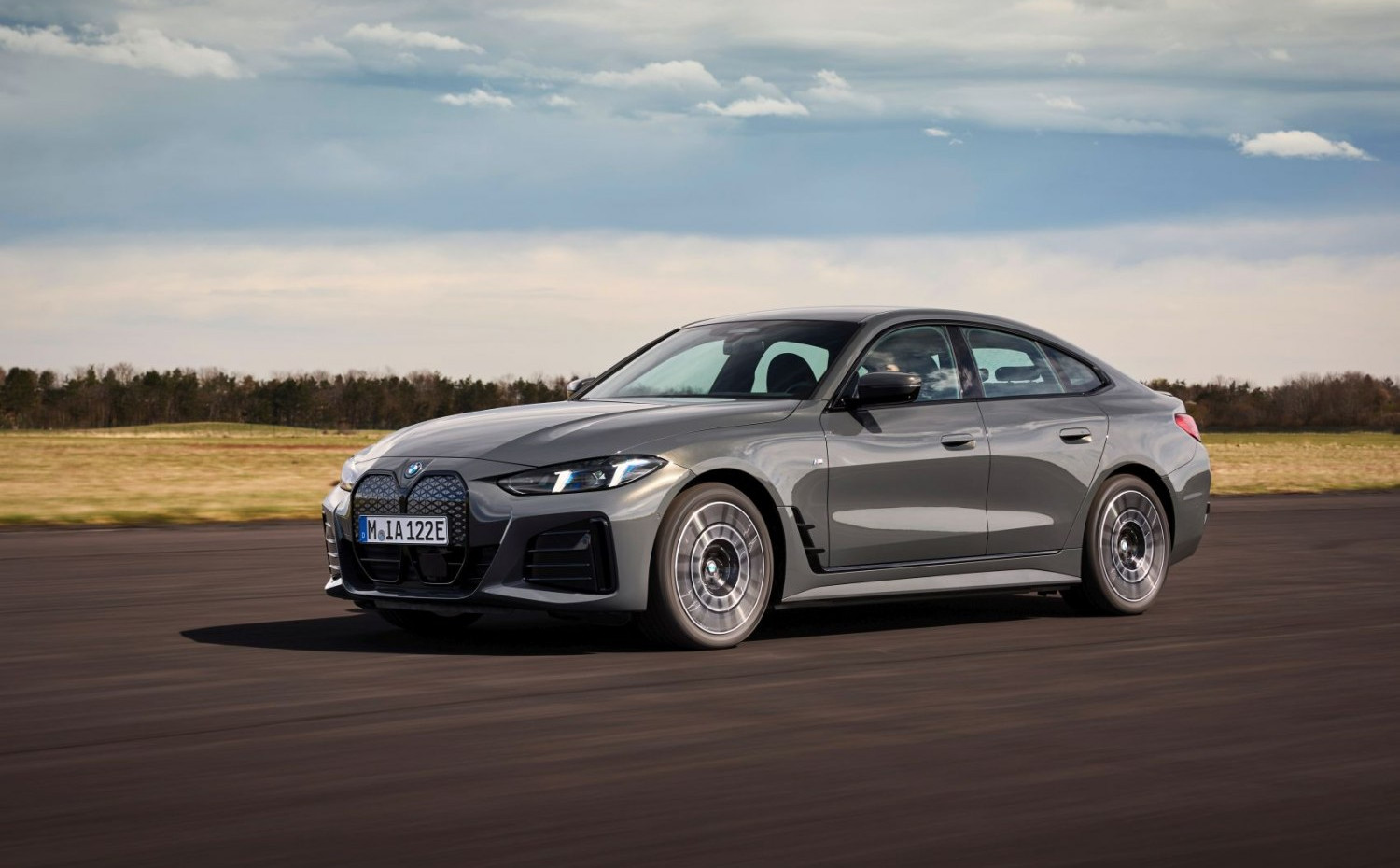 Bmw i4 specs, engine options and consumption