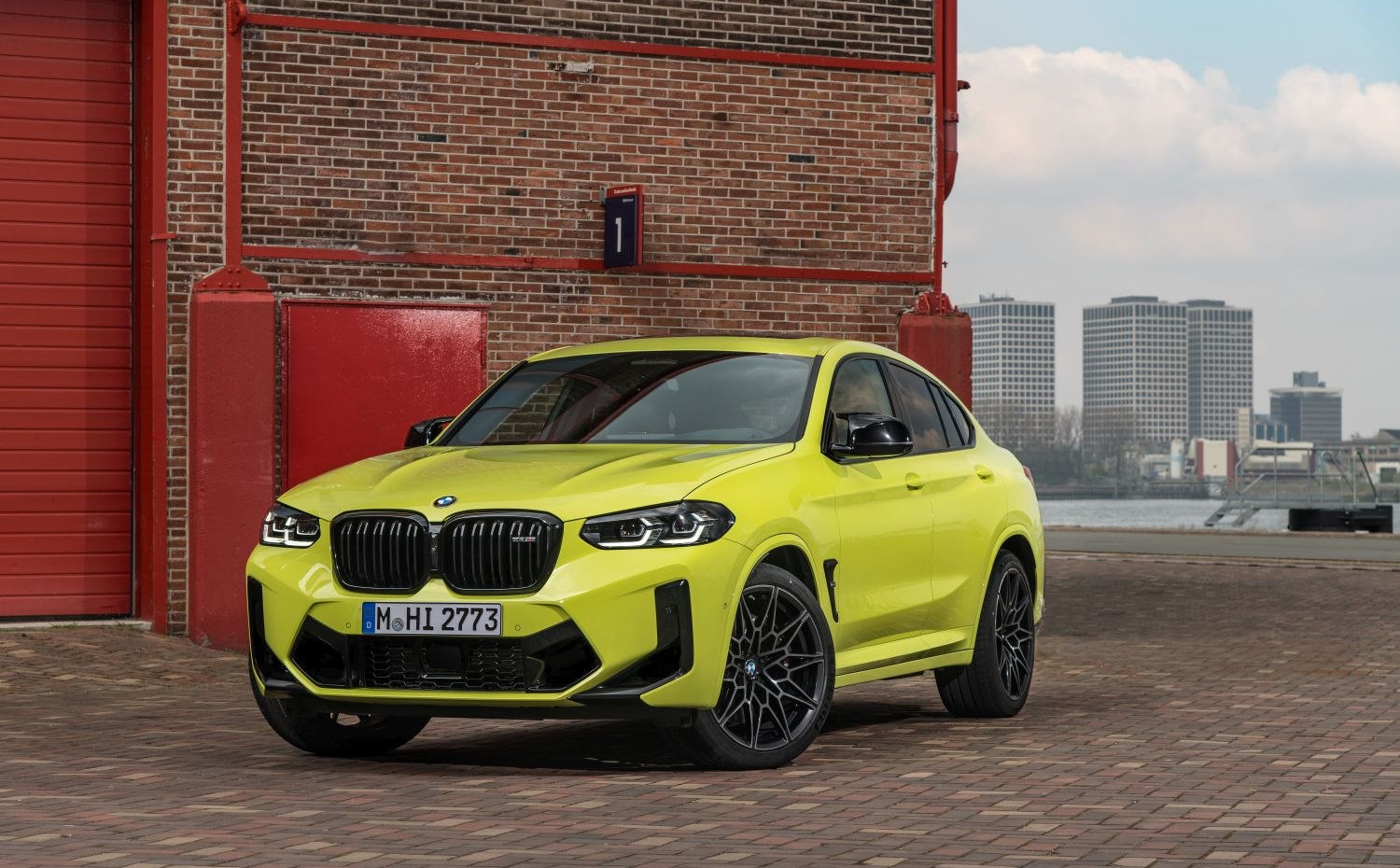 Bmw X4 M specs, engine options and consumption