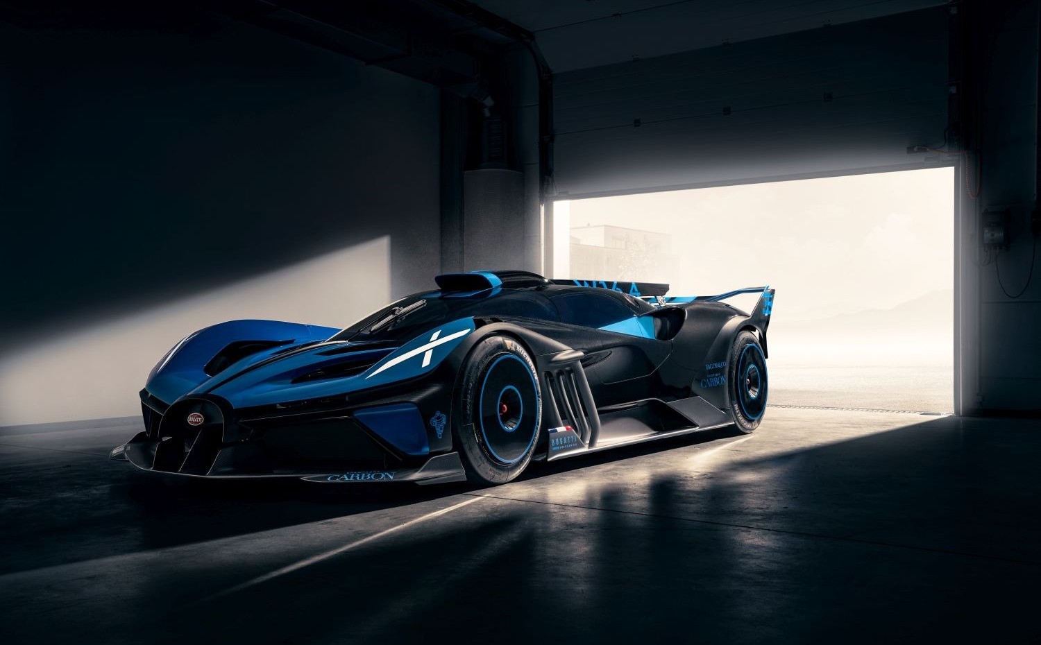 Bugatti Bolide Daten, Motoren und Verbrauch