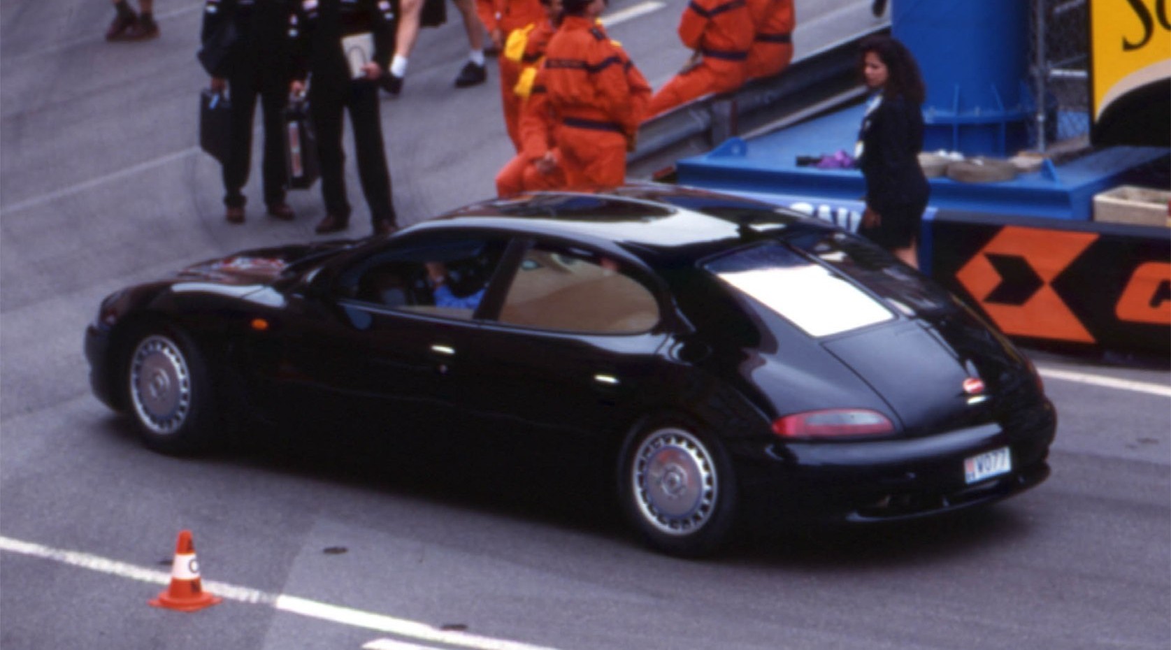Bugatti EB 112 Daten, Motoren und Verbrauch