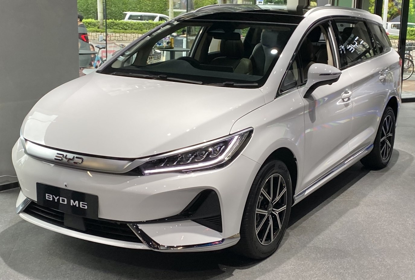 Byd M6 BYD M6 (2024) (2024 - 2024) Generation Daten und Foto