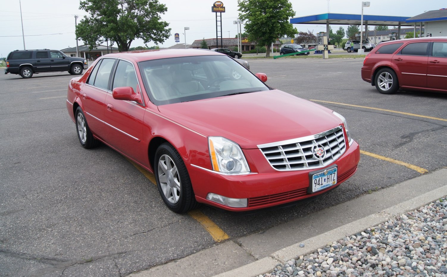 Cadillac DTS caractéristiques, moteurs et consommation