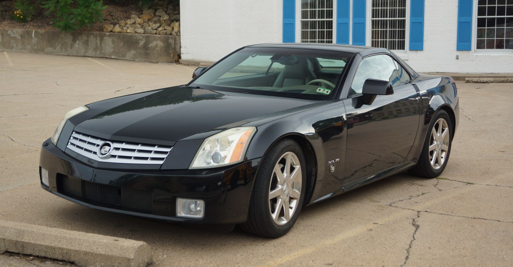 Cadillac XLR caractéristiques, moteurs et consommation