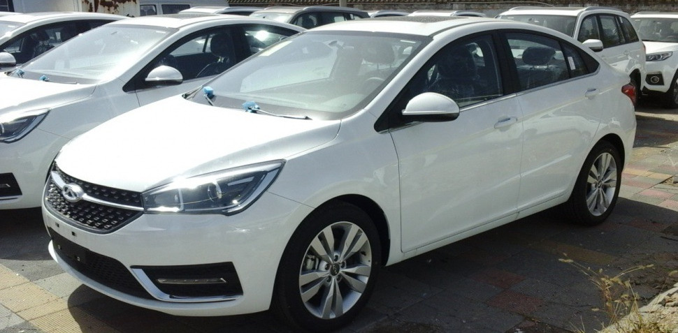 Chery Arrizo 5 caratteristiche, motori e consumi