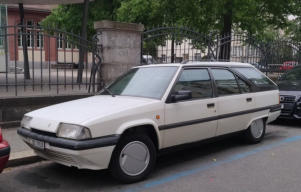 Citroen BX özellikleri, motor seçenekleri ve yakıt tüketimi