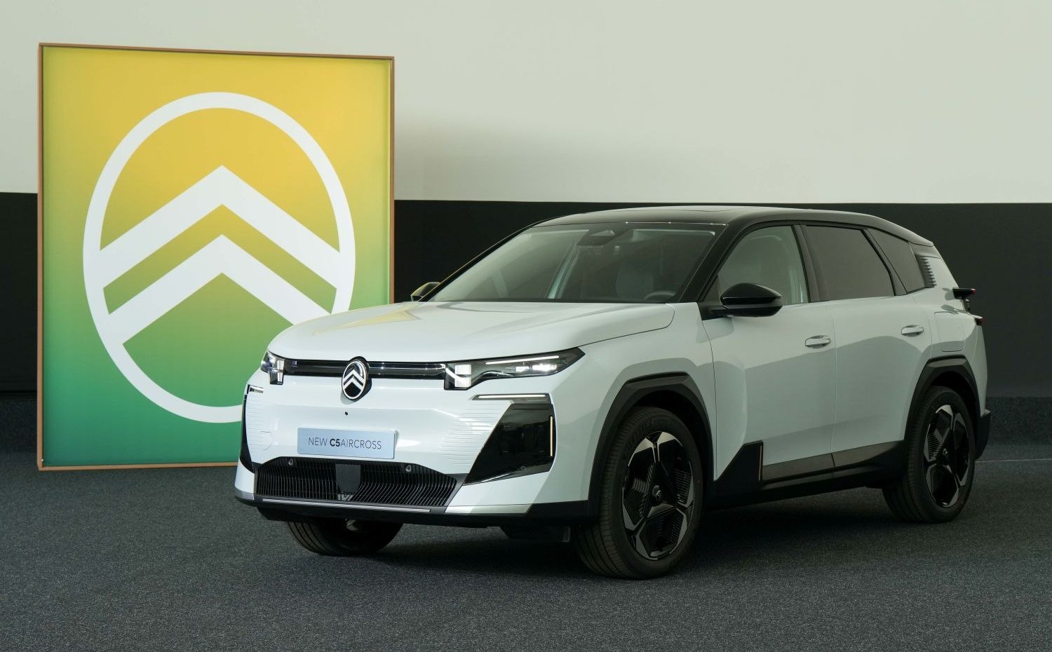 Citroen C5 Aircross Citroen C5 Aircross II (Phase I, 2025) (2025 - 2025) generazione scheda tecnica e foto