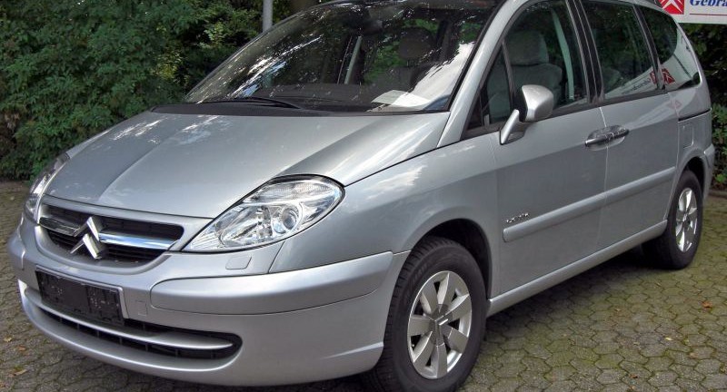 Citroen C8 özellikleri, motor seçenekleri ve yakıt tüketimi