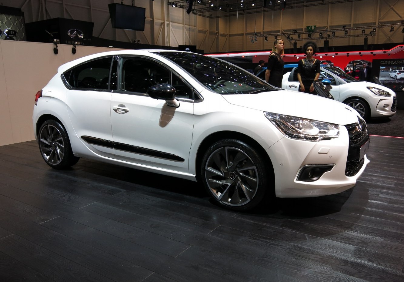Citroen DS4 özellikleri, motor seçenekleri ve yakıt tüketimi