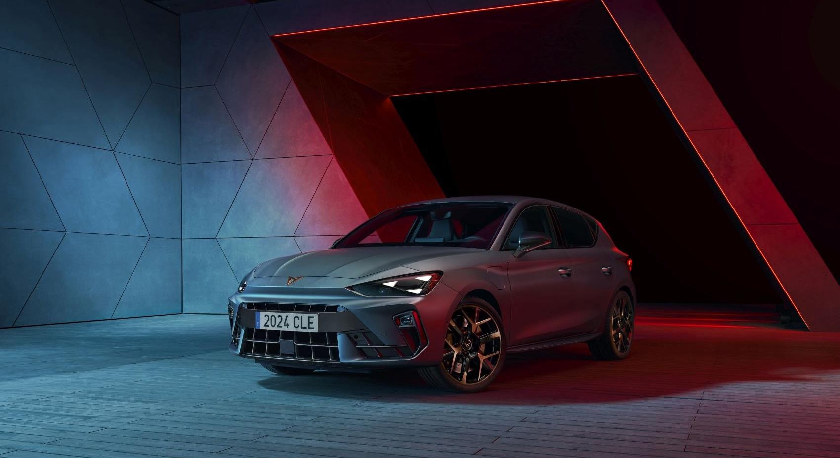 Cupra Leon 2.0 TSI (325 Hp) DSG (2026 -) motore e scheda tecnica