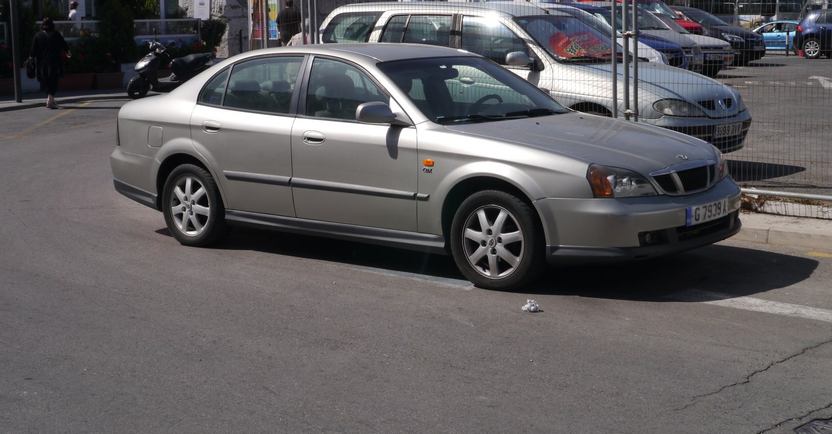 Daewoo Evanda Daewoo Evanda (2003 - 2006) generation specs and photo