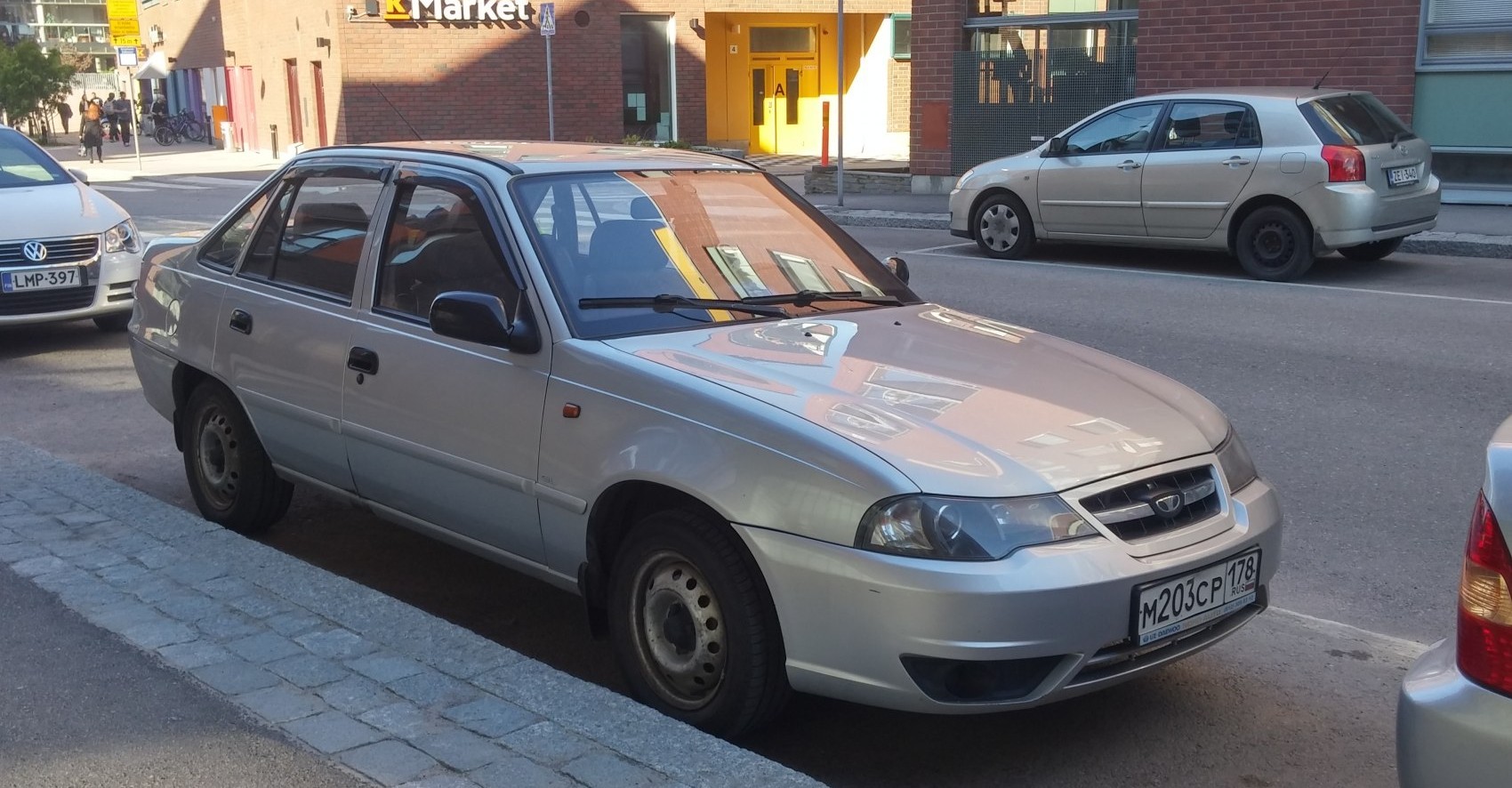 Daewoo Nexia Daewoo Nexia (KLETN, facelift 2008) (2008 - 2013) génération fiche technique et photo