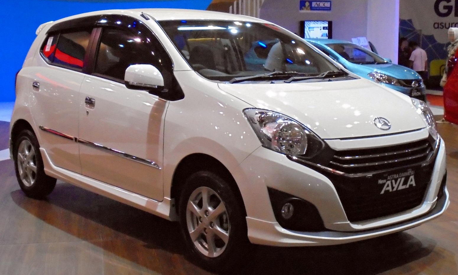 Daihatsu Ayla especificaciones, motores y consumo