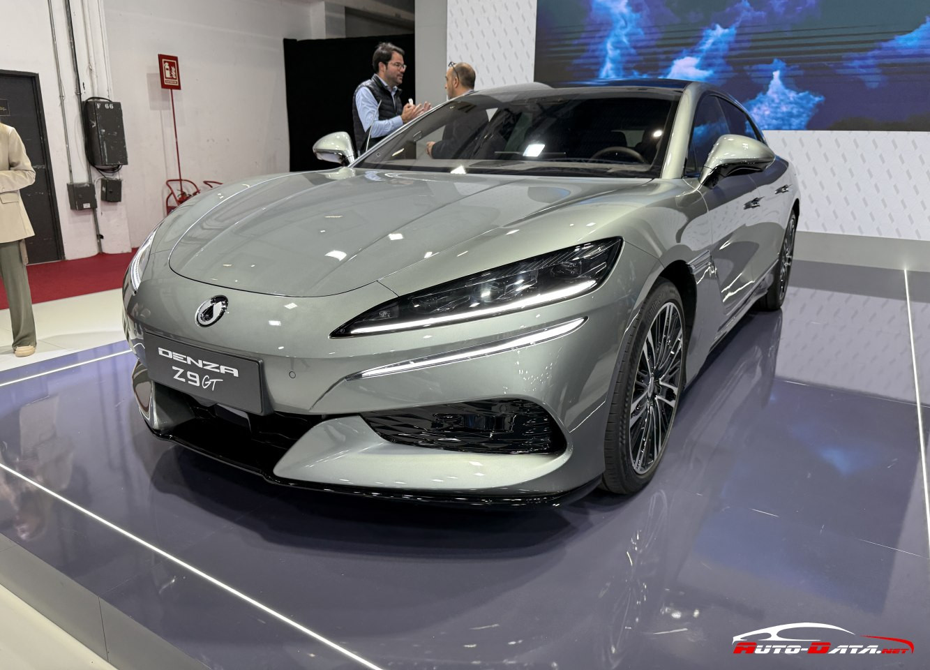 Denza Z9 specs, engine options and consumption