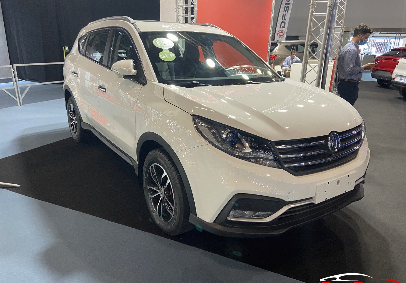 Dfsk 580 specs, engine options and consumption