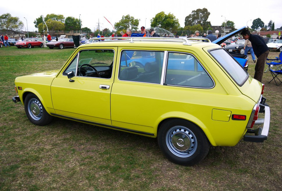 Fiat 128 Fiat 128 (1974 - 1982) jenerasyonu özellikleri ve görseli