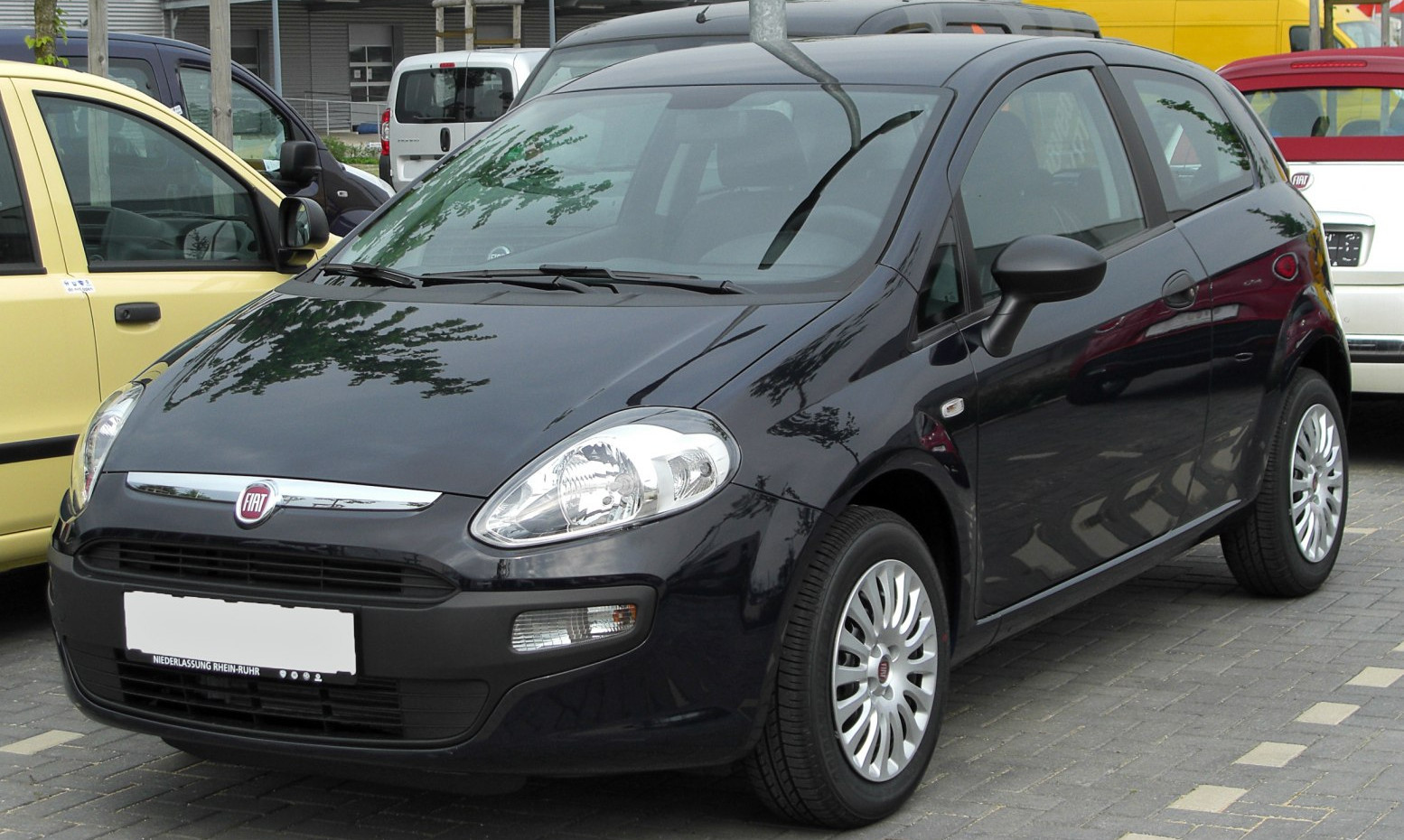 Fiat Punto Fiat Grande Punto (199) (2009 - 2011) generation specs and photo