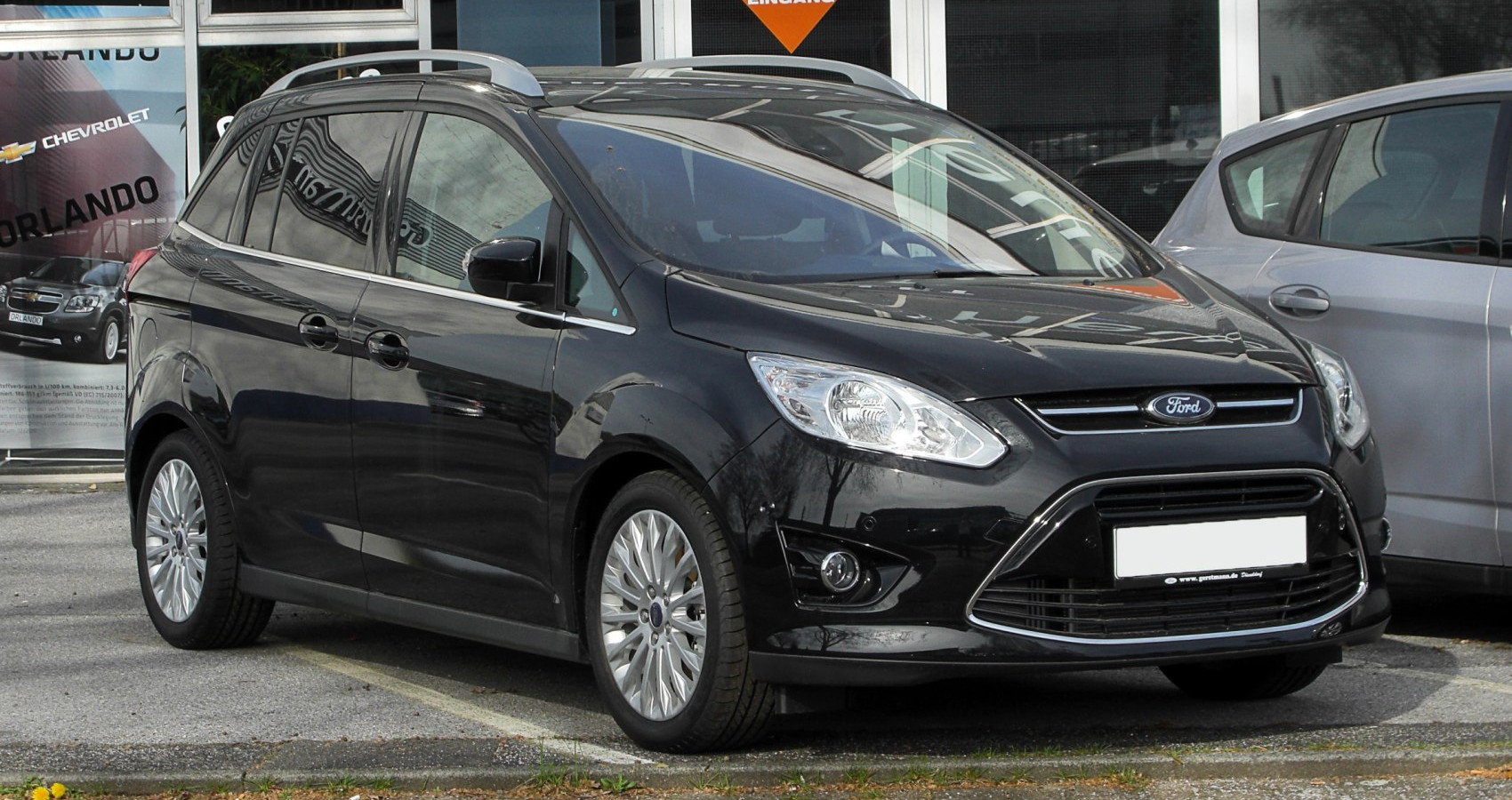 Ford C-MAX 1.6 Duratorq TDCi (95 Hp) DPF S&S (2010 - 2015) engine and specifications
