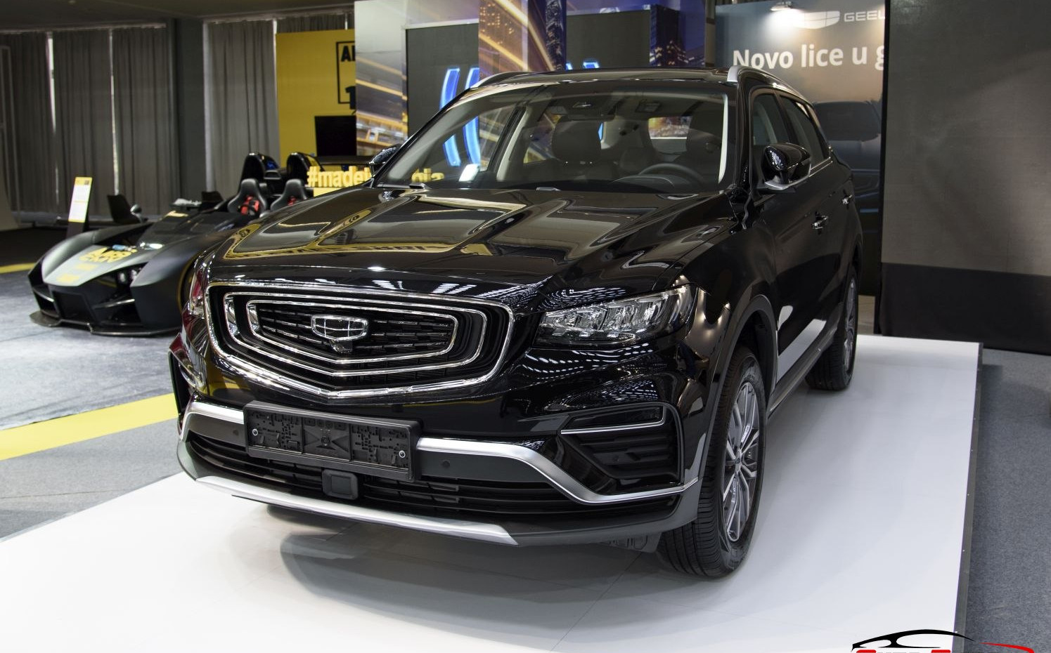 Geely Atlas Pro specs, engine options and consumption