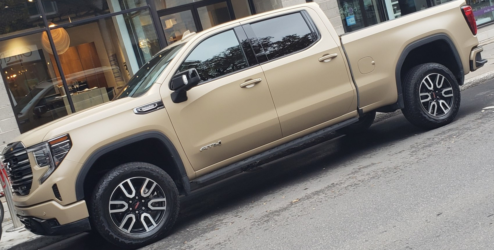 Gmc Sierra 1500 6.2 V8 (420 Hp) 4WD Automatic (2022 -) engine and specifications