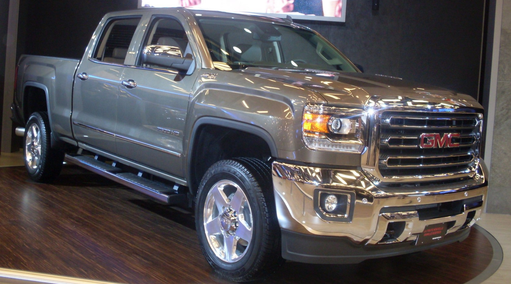 Gmc Sierra 2500HD GMC Sierra 2500HD IV (GMTK2XX) Double Cab Long Box (2015 - 2019) generation specs and photo