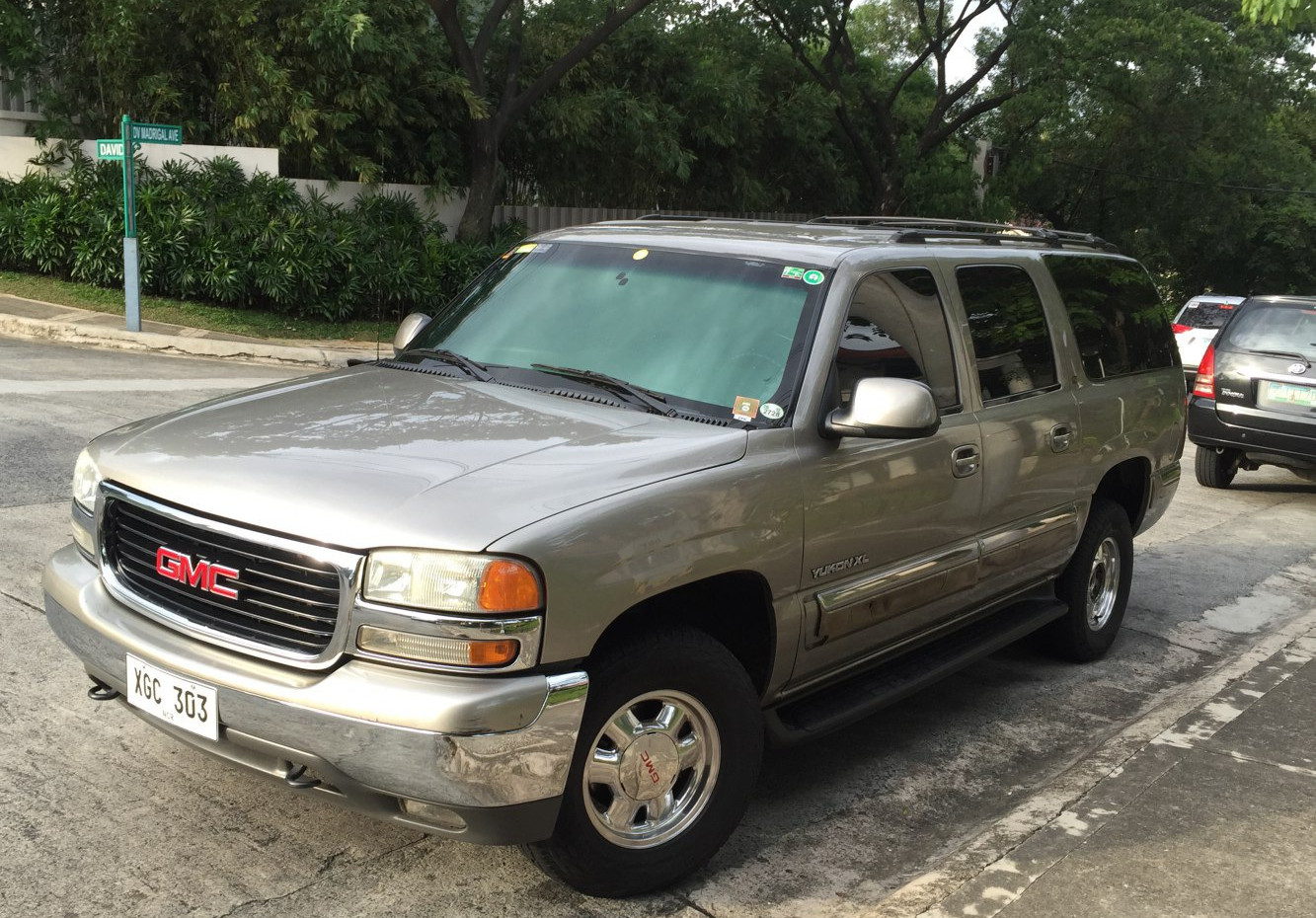 Gmc Yukon 1500 Denali 6.0 V8 (320 Hp) 4WD Automatic (2001 - 2006) engine and specifications