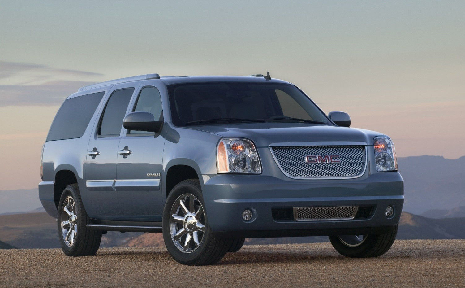 Gmc Yukon Denali 6.2 i V8 16V (403 Hp) FlexFuel Automatic (2009 - 2013) engine and specifications