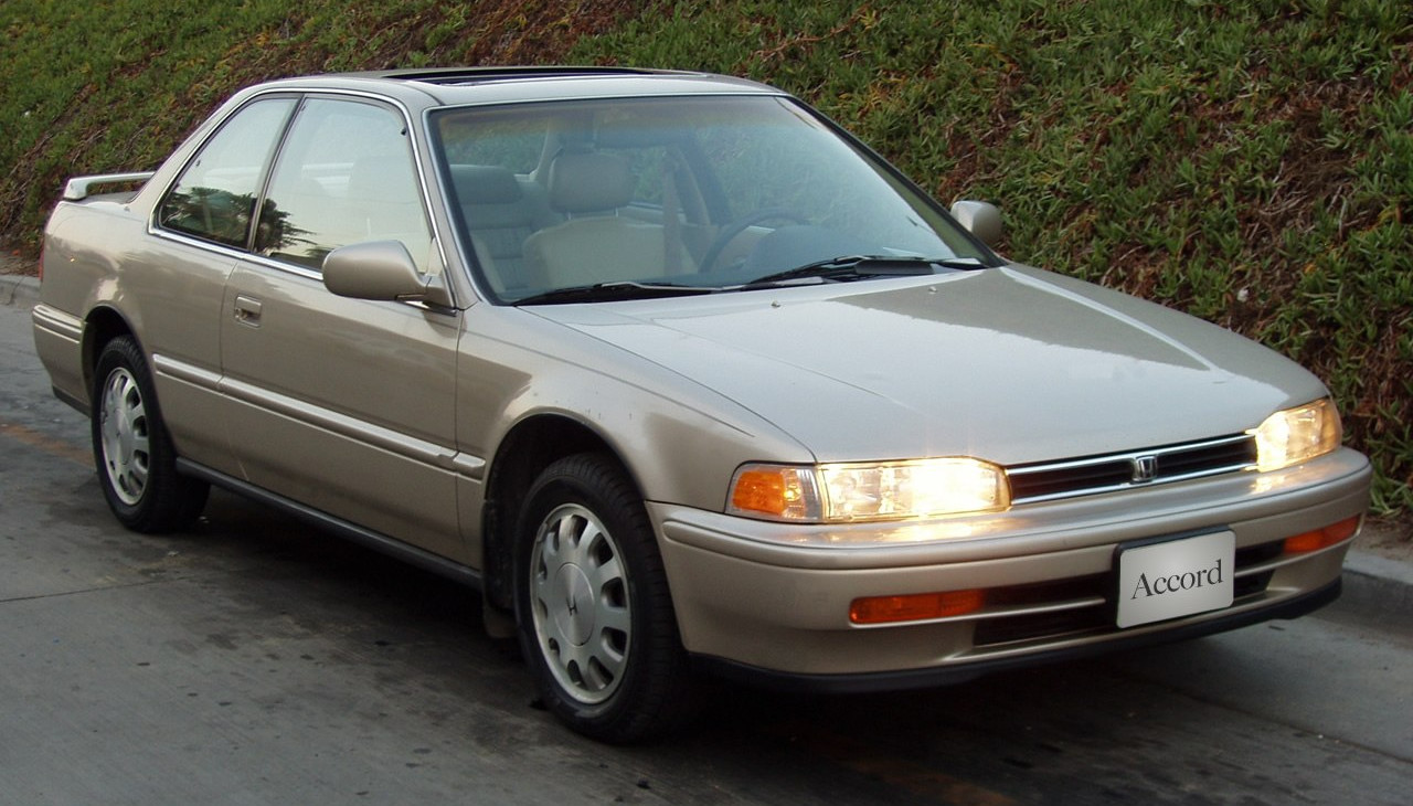 Honda Accord 2.2 i 16V (150 Hp)